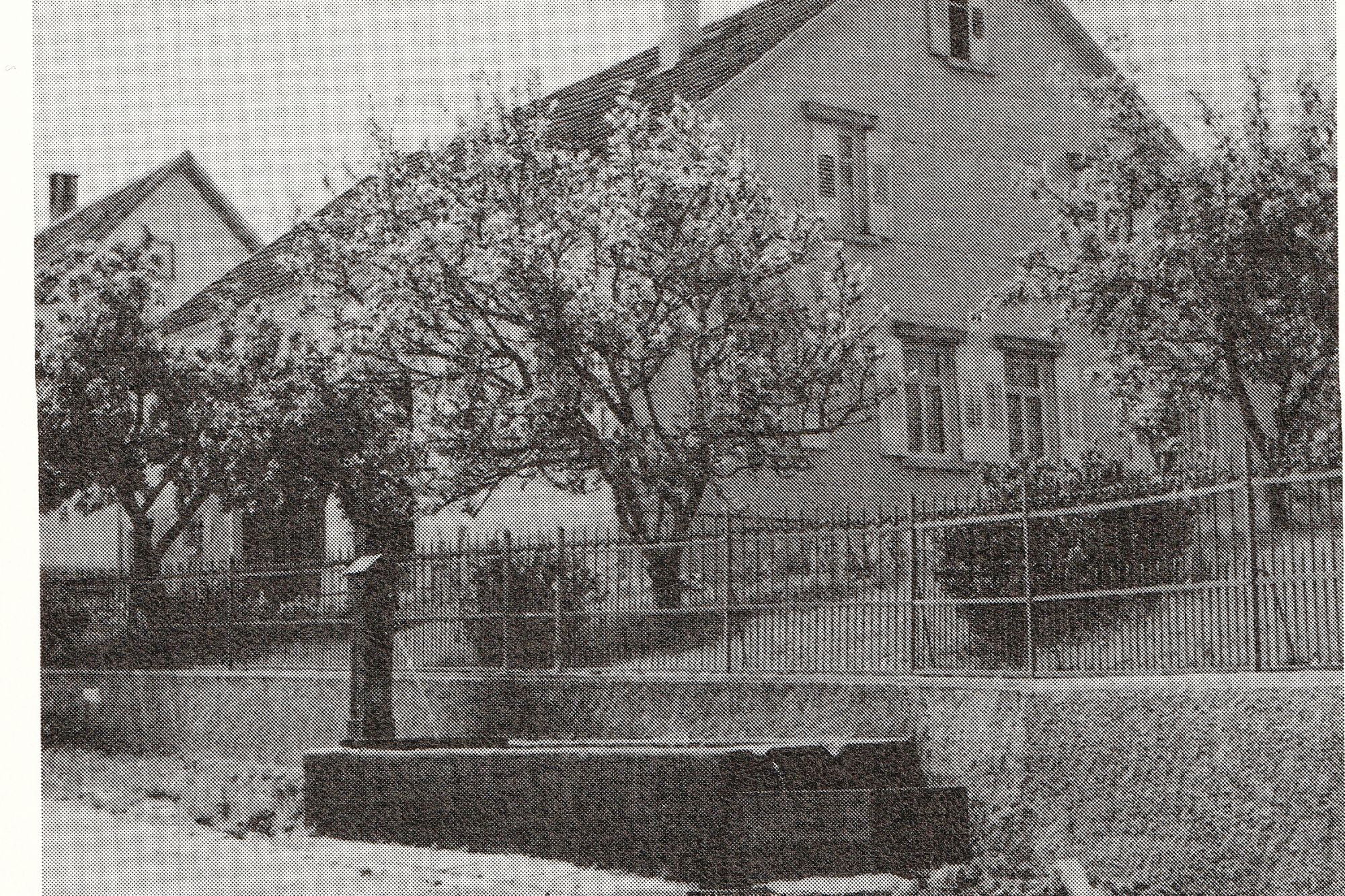 Brunnen in der Hagelgasse in Gönningen